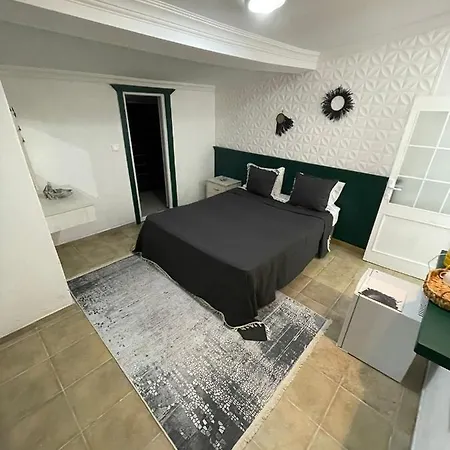 Hotell Kiraz *